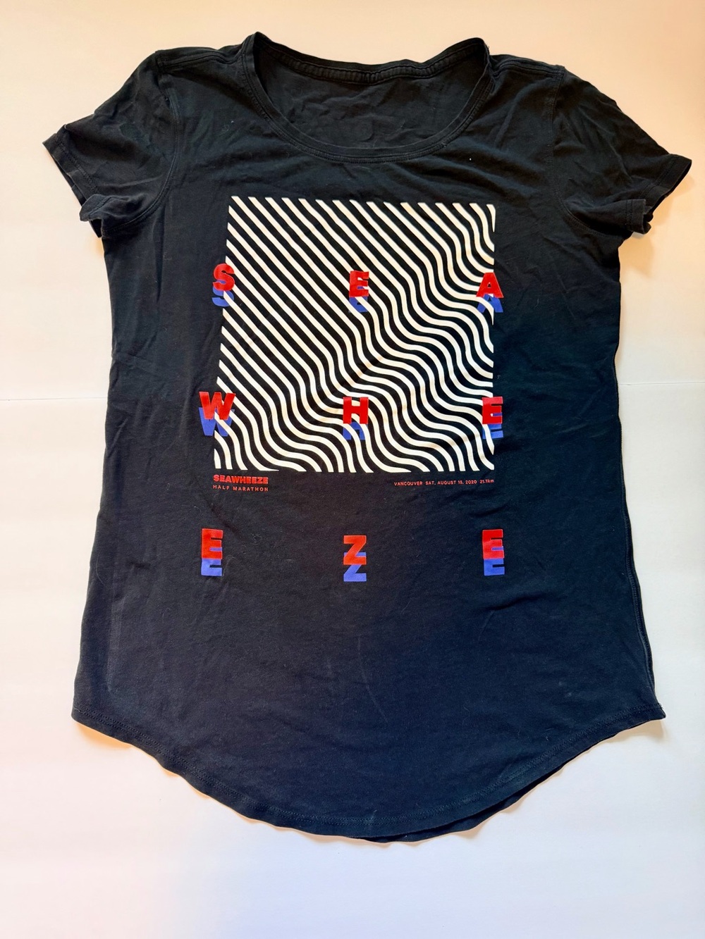 lululemon athletica Black Short-Sleeve Graphic Scoop-Neck Tee